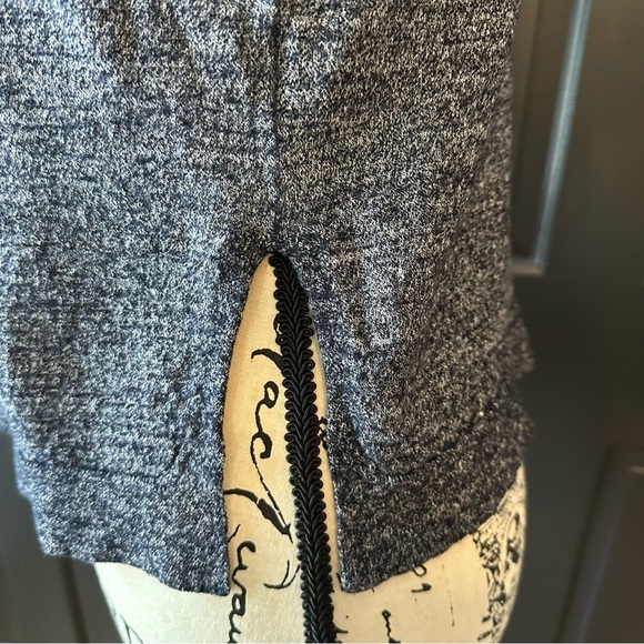 J Crew Sweater Womens S Blue Long Sleeve VNeck Merino Wool Linen Lightweight (O - Picture 6 of 11